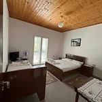 Penzion Emiljos Flamur Berat