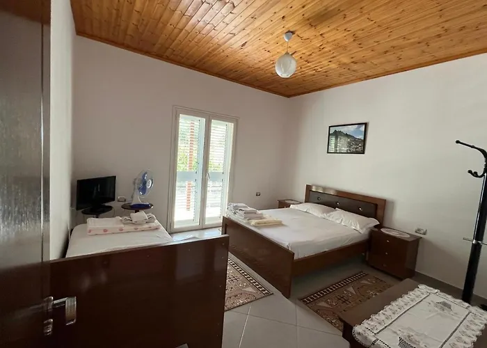 Casa de hóspedes Emiljos Flamur Berati